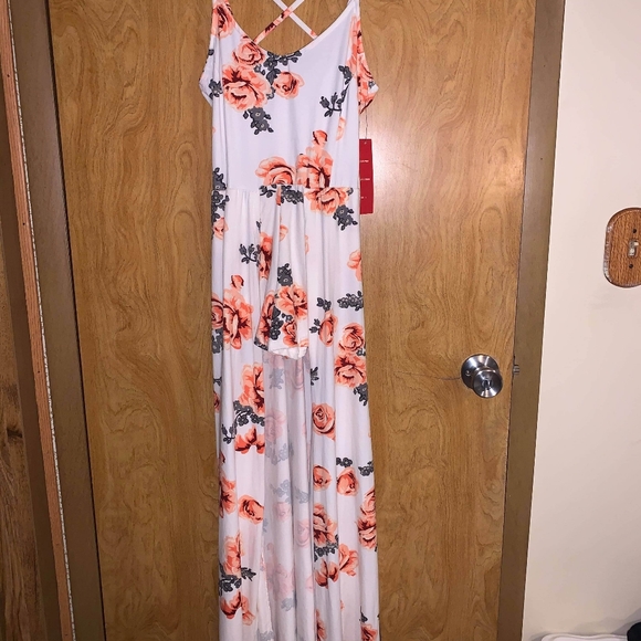 Romper/ Dress - Picture 3 of 4